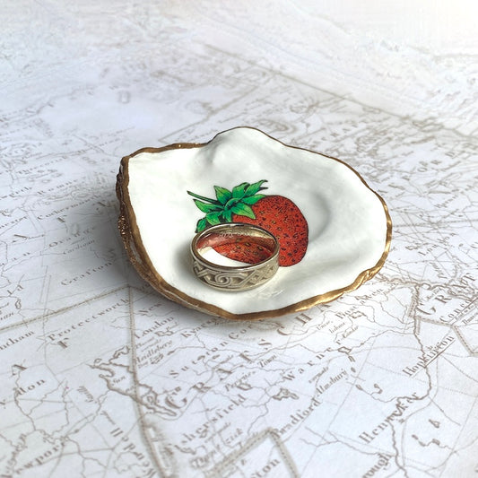 Strawberry Decoupage Oyster Shell Ring Dish – Gold Trimmed Trinket Dish for Kitchen or Sink – Farmhouse Cottagecore Jewelry Holder