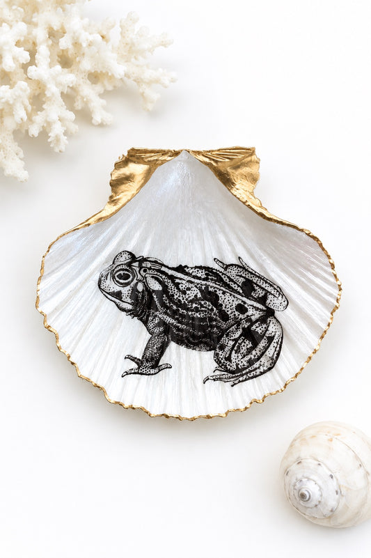 Decoupage Scallop Shell Trinket Dish Vintage Frog Art
