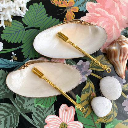 Handcrafted Clam Shell Salt and Pepper Dishes – Beach House Table Decor