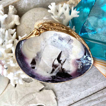 Decoupage Whale Clam Shell Ring Dish – Moby Dick-Inspired Nautical Jewelry Holder