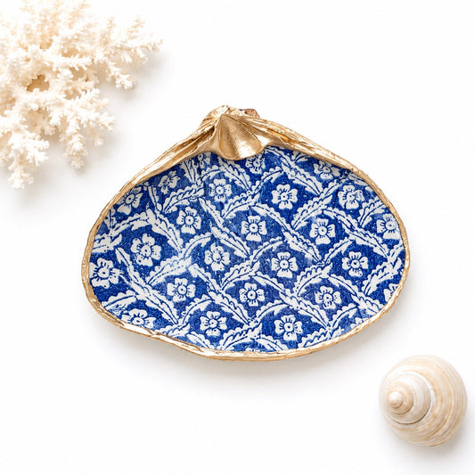 Decoupage Blue & White Clam Shell Ring Dish – Coastal Jewelry Holder
