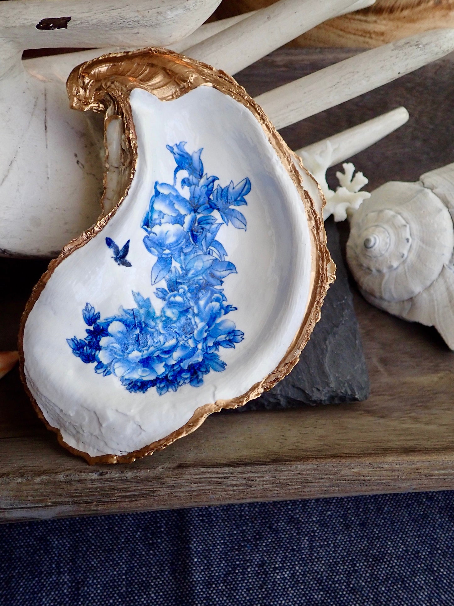 Chinoiserie Decoupage Oyster Shell Ring Dish – Handcrafted Coastal Jewelry Holder, Hostess Gift