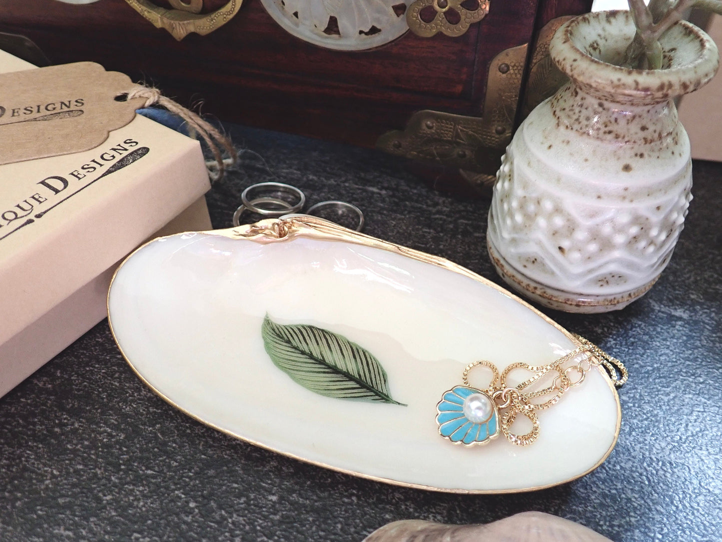 Decoupage Botanical Clam Shell Ring Dish – Hand-Painted Jewelry Holder, Housewarming Gift