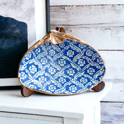Decoupage Blue & White Clam Shell Ring Dish – Coastal Jewelry Holder