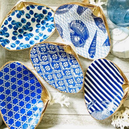 Decoupage Clam Shell Jewelry Dish – Blue & White Coastal Accent, Nautical Gift