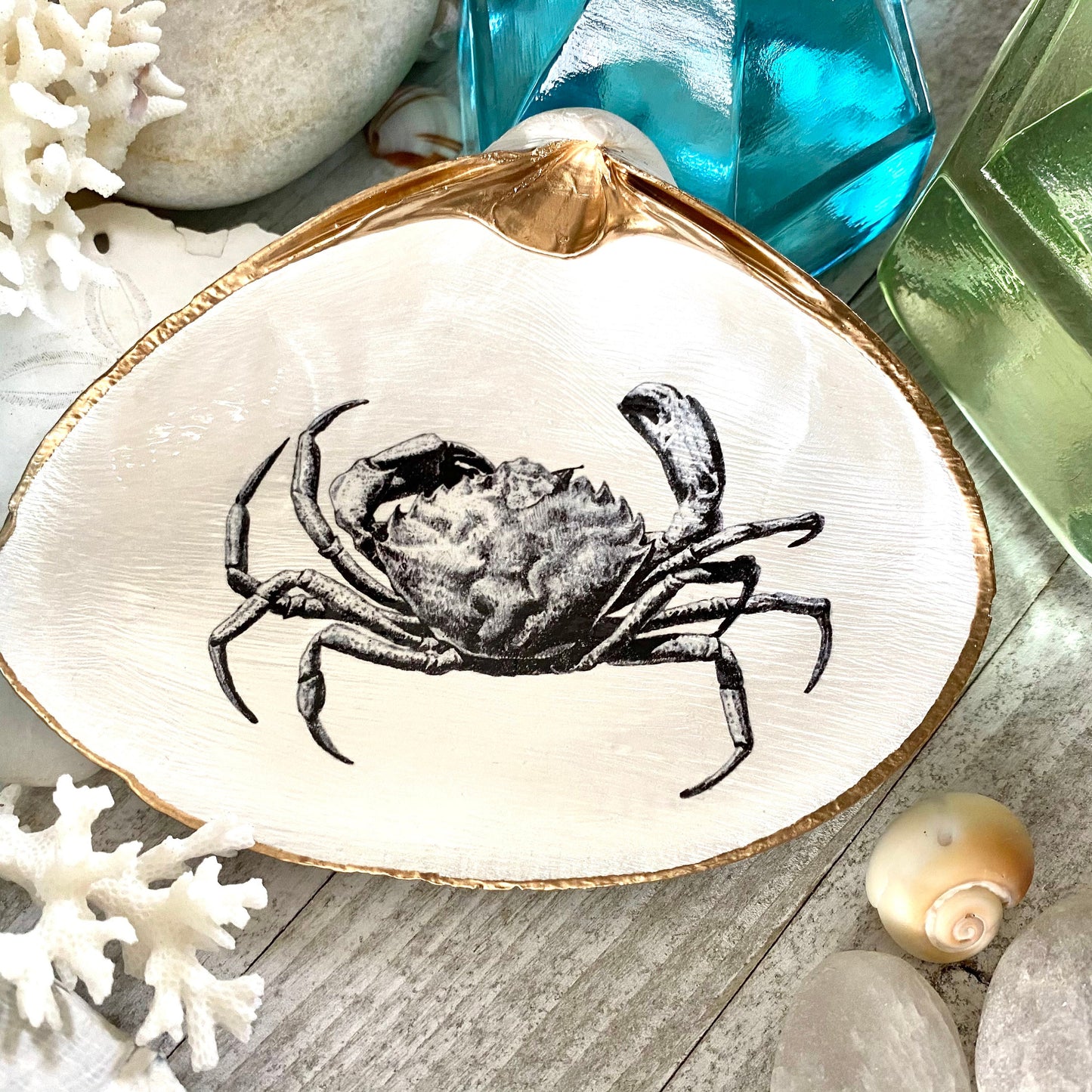 Decoupage Clam Shell Jewelry Dish – Crab Design, Coastal Home Decor